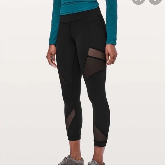 Lululemon Mesh In Motion Crop 23" Luxtreme Leggings with Pockets Size 6 - Picture 1 of 8